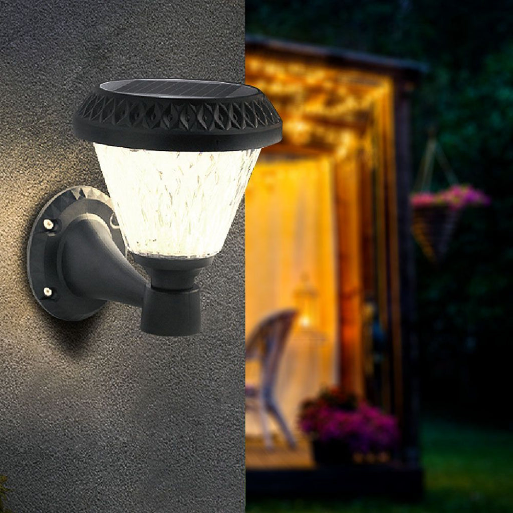 V-TAC Lampada LED Solare da muro 0,8W a Cono con Telecomando Colore Nero 3in1 IP44