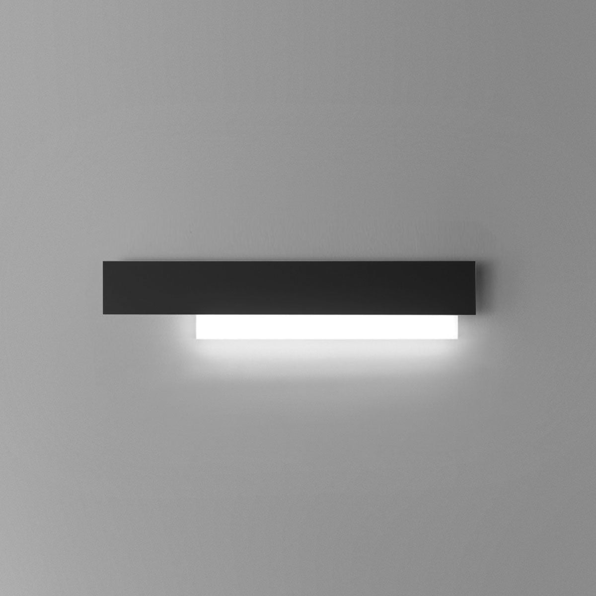 GEALUCE Applique in alluminio bianco-nero-acciaio-tortora. Diffusore in metacrilato bisatinato bianco. LED DOHA A/G