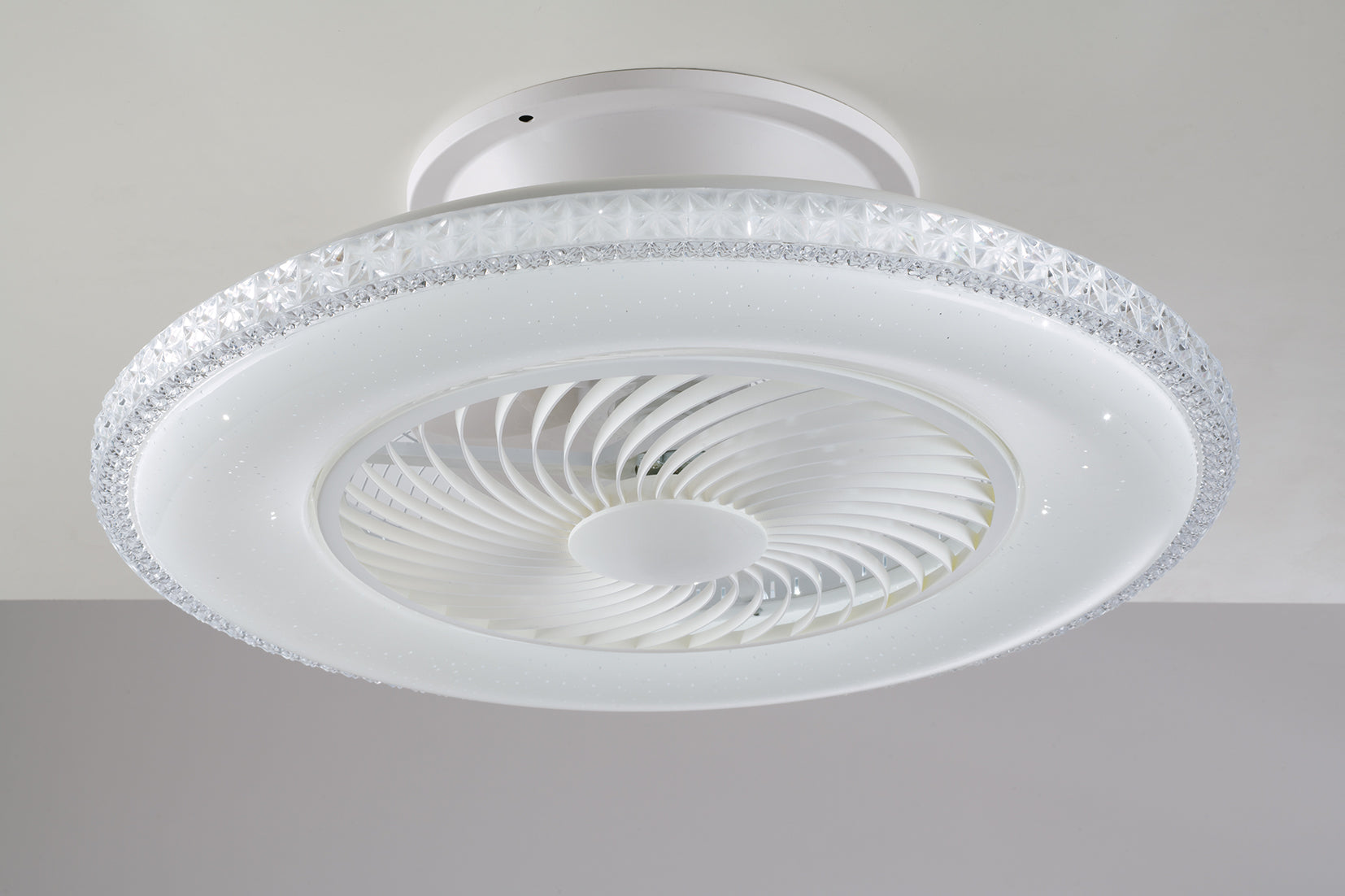 Plafoniera con ventilatore in bianco effetto cielo stellato led integrato CCT 34W 4450lm collezione BOREA