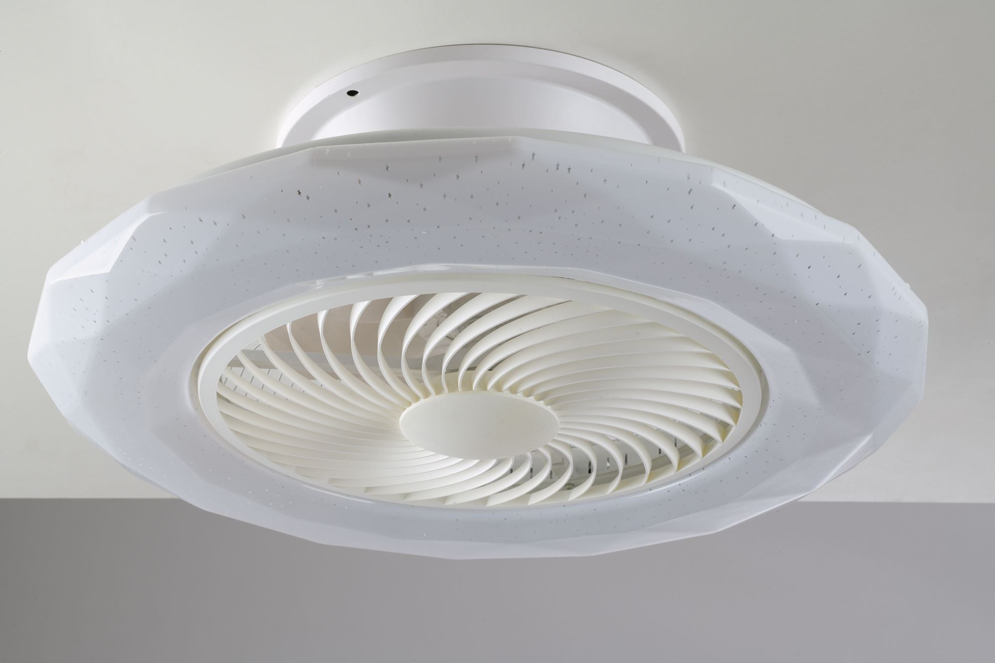 Plafoniera con ventilatore led integrato bianco effetto cielo stellato CCT 34W 4450lm collezione SKYRON