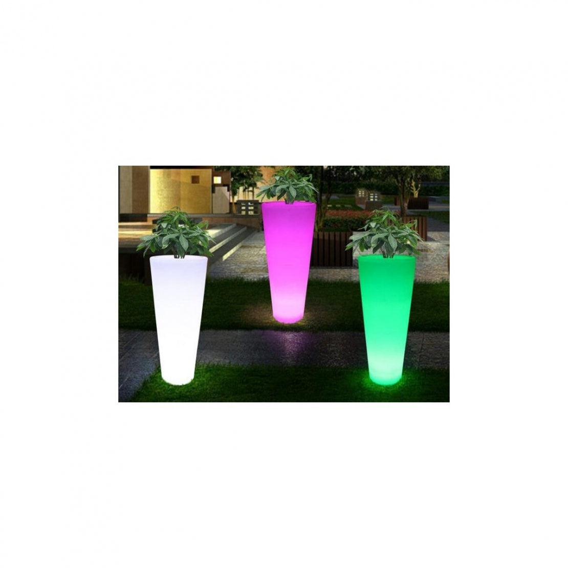 Vaso da esterno IP65 led RGB+W con telecomando in polietilene varie misure GECO-VASO